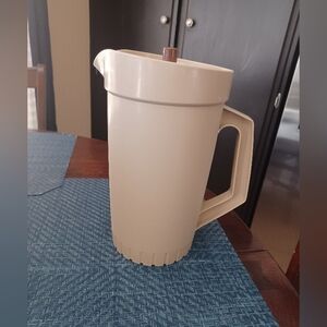 Vintage Tupperware Tan Pitcher With Button Lid